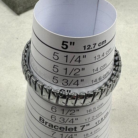 VTG Timex Watch Womens 23mm Round Manual Wind Silver Tone Classic Working - Picture 10 of 10